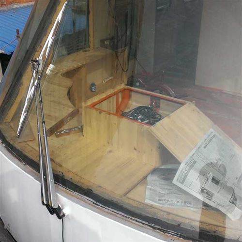 Marine window wiper